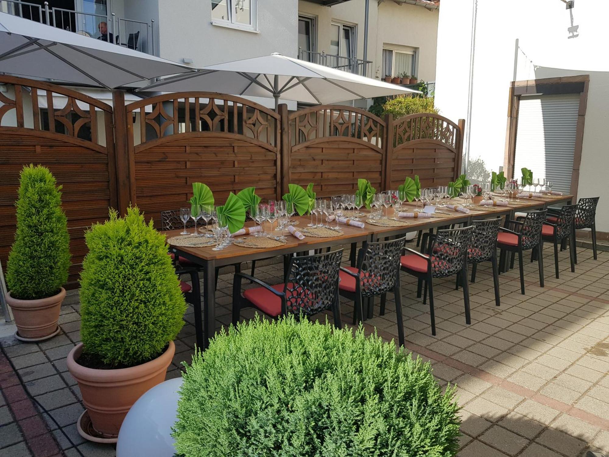 Hotel-Restaurant Pfaelzer Hof Edenkoben Exterior foto